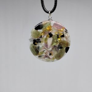 Pendentif Fluorite, Cristal de roche, Péridot, Tourmaline Noire